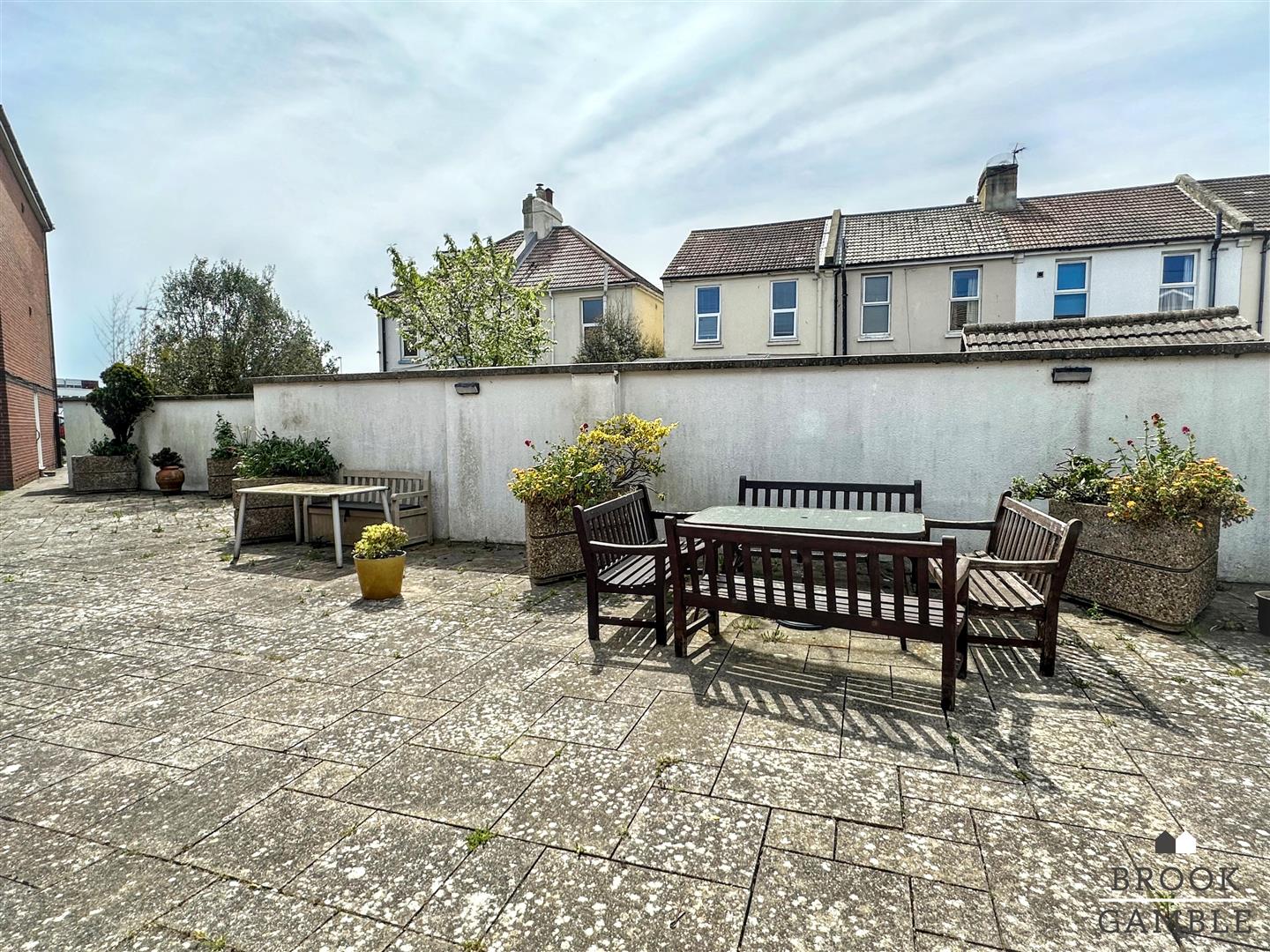 1 Bedroom Apartment - Retirement. 21 Wannock Road in Eastbourne, East Sussex 8